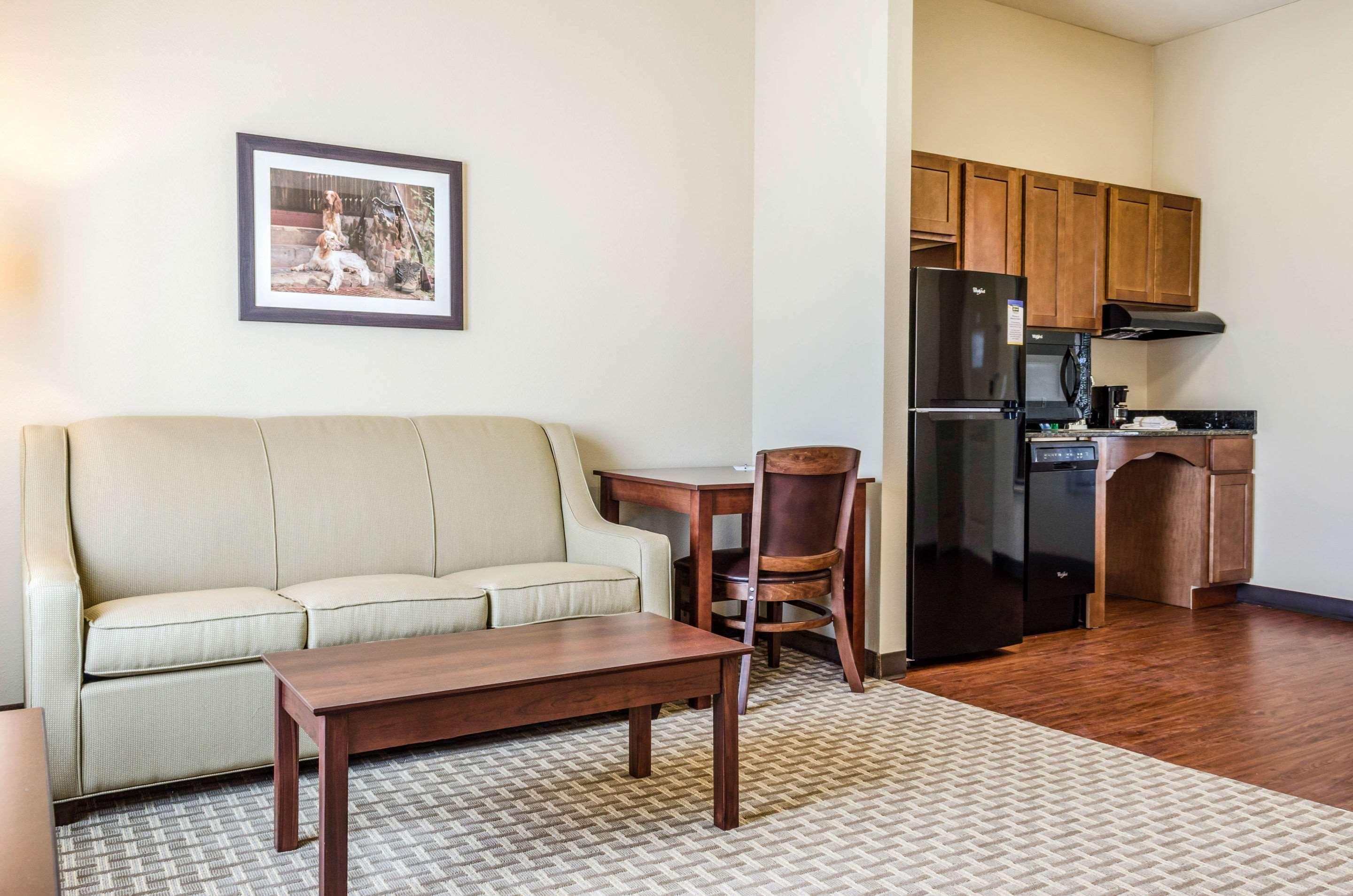 Mainstay Suites Hackberry Sportsman'S Lodge Екстериор снимка
