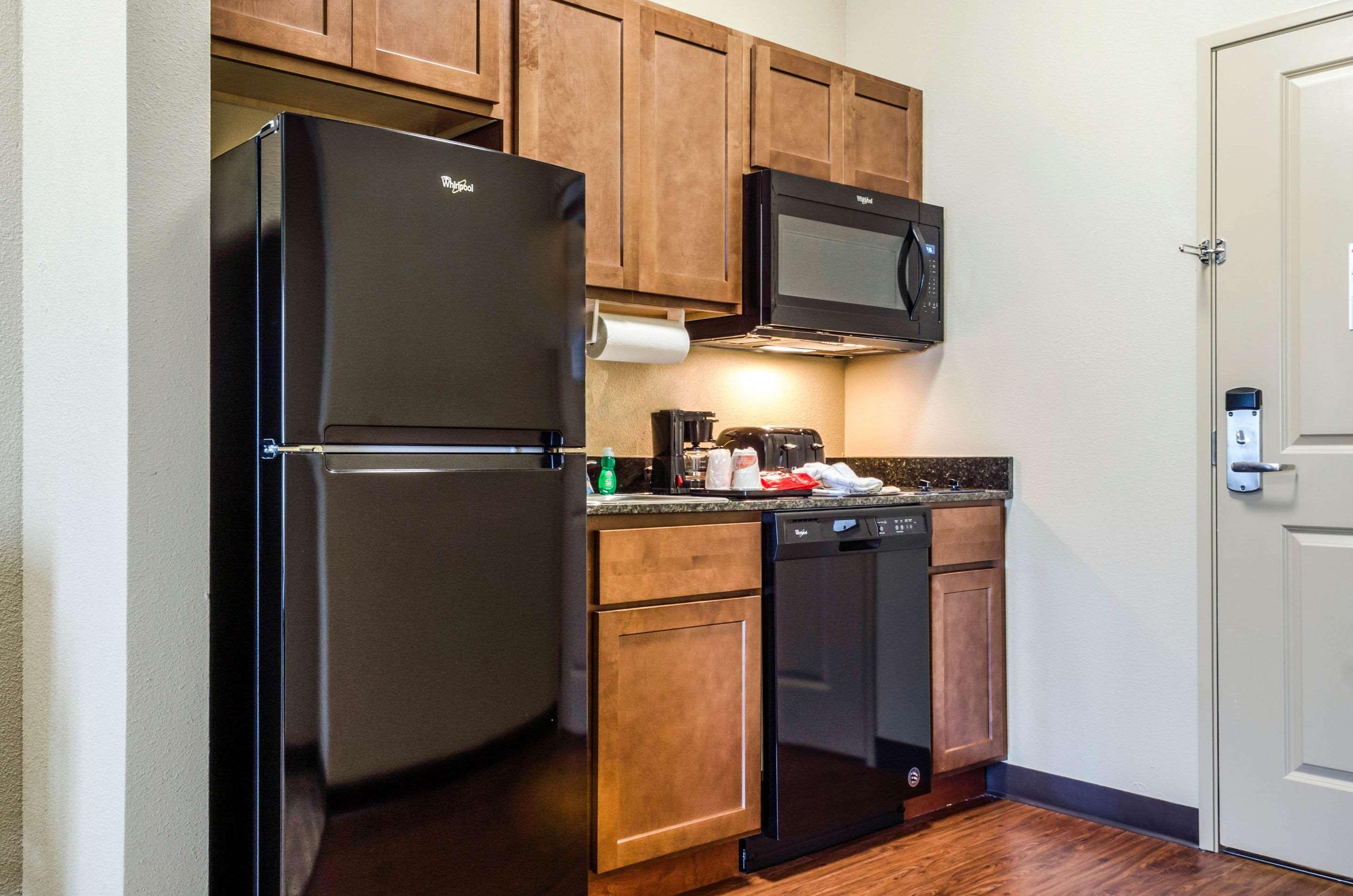 Mainstay Suites Hackberry Sportsman'S Lodge Екстериор снимка