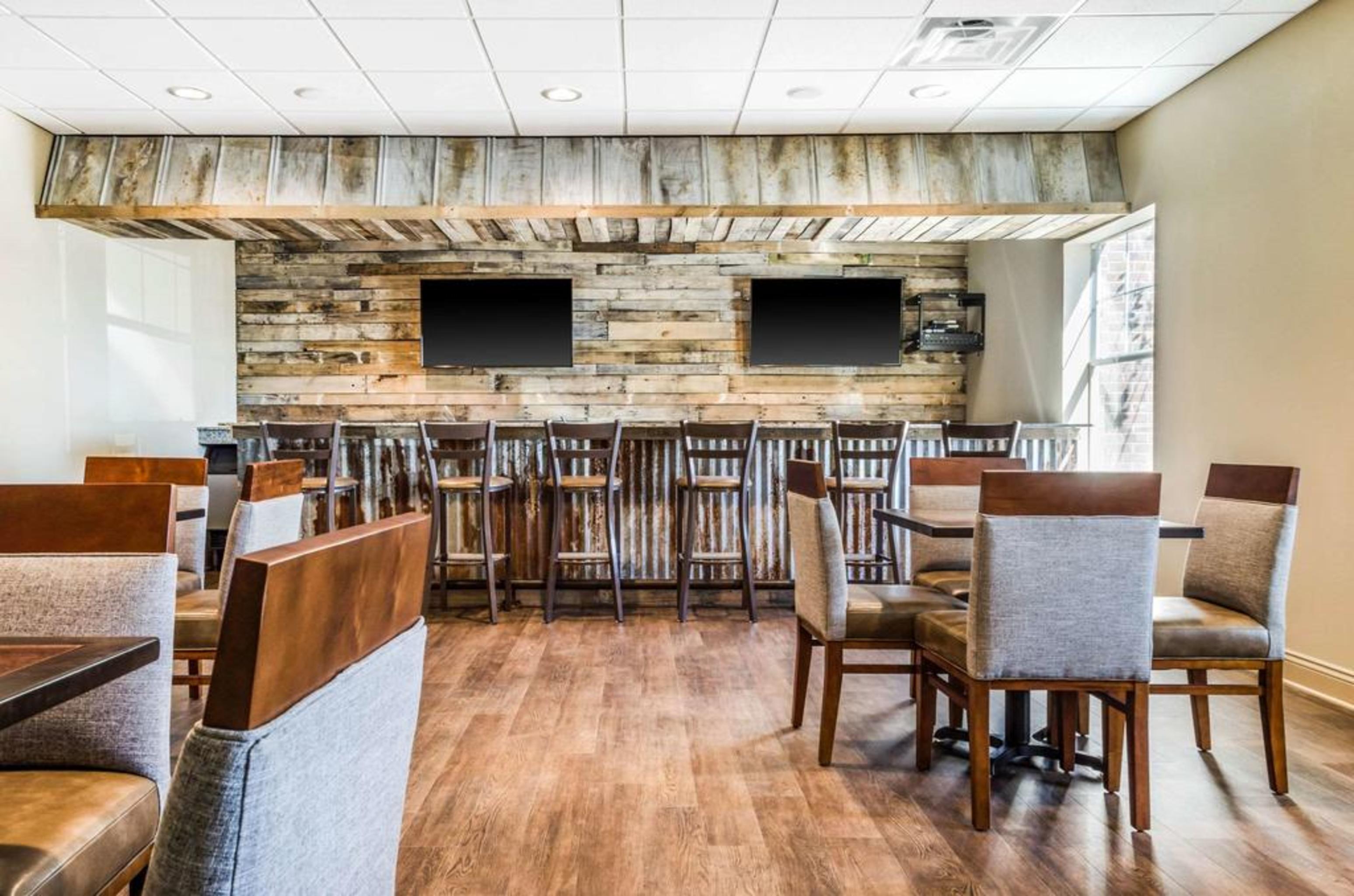 Mainstay Suites Hackberry Sportsman'S Lodge Екстериор снимка