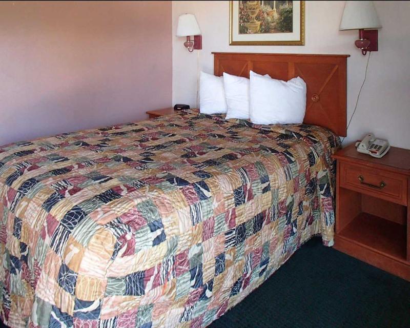 Mainstay Suites Hackberry Sportsman'S Lodge Екстериор снимка